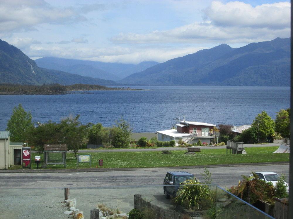 Hotel Lake Brunner Греймут Экстерьер фото