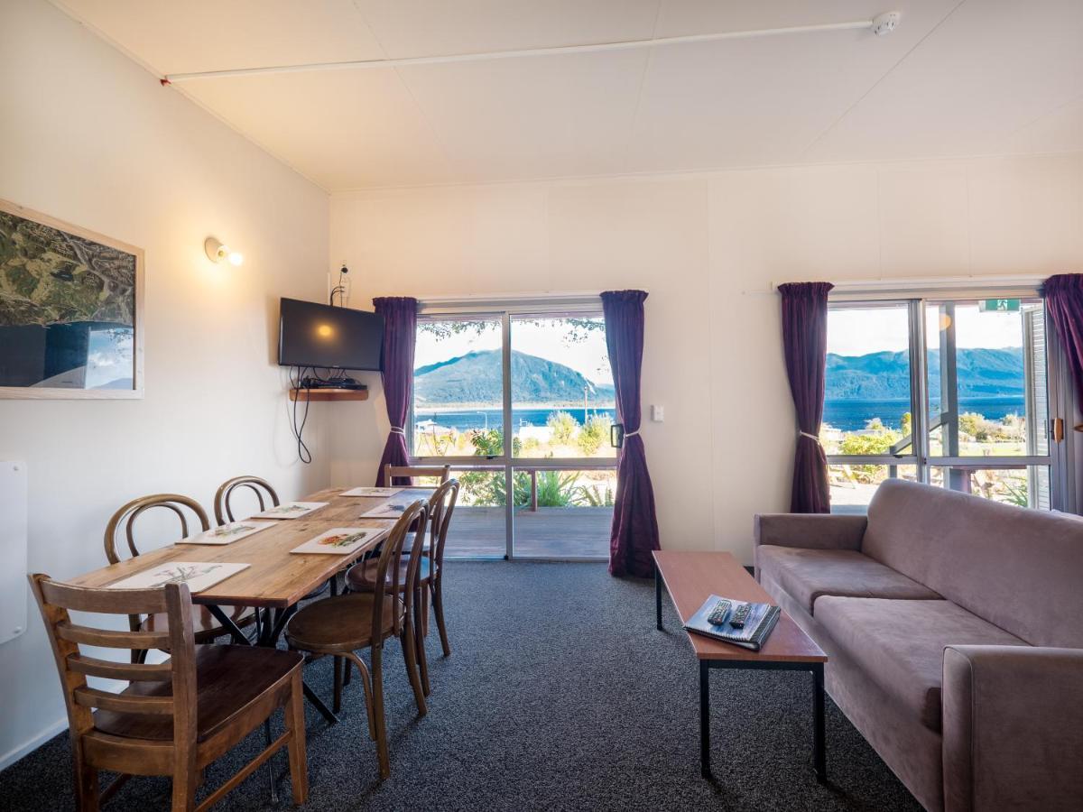 Hotel Lake Brunner Греймут Экстерьер фото
