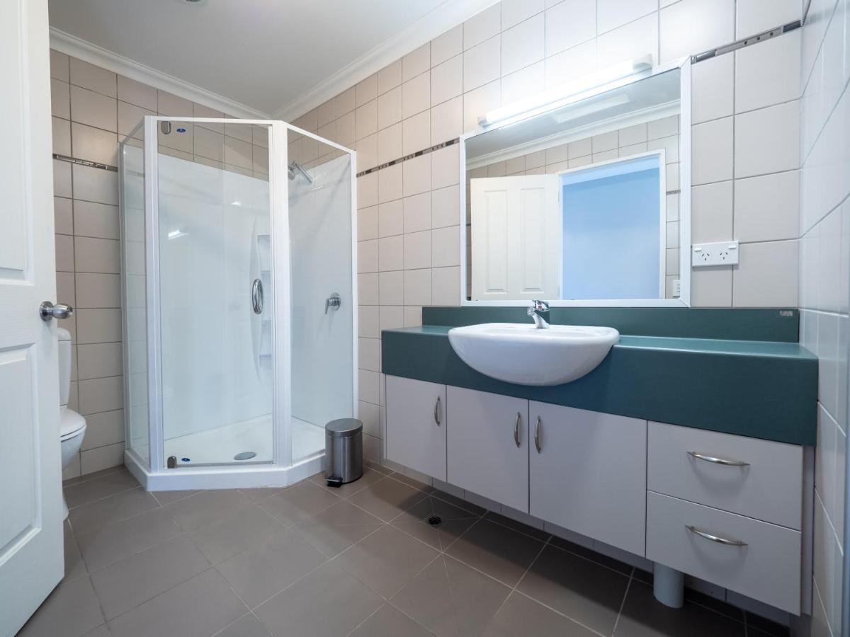 Hotel Lake Brunner Греймут Экстерьер фото